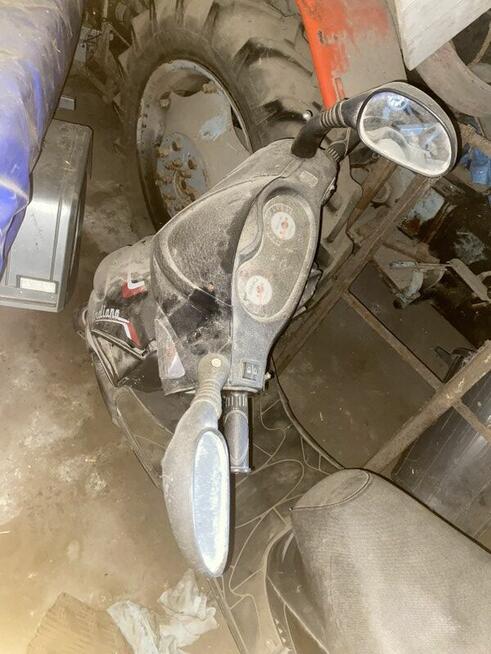 1/2 udziału motorower Benzhou YY50QT-10 2012 r.
