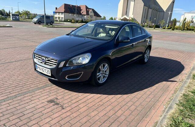 VOLVO S60 2012 rok