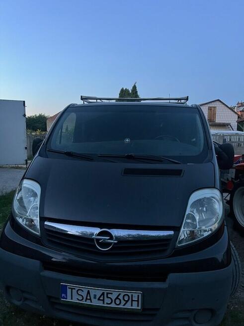Opel Vivaro L2H1 ( przedłużany)2007r /2.5 CDTI 150KM.