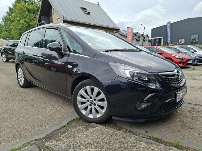 Opel Zafira Klimatronic 2-stref, Nawigacja, PDC 2x, Hak, 2 kpl. kół