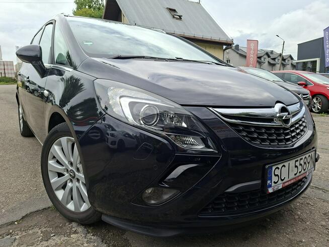 Opel Zafira Klimatronic 2-stref, Nawigacja, PDC 2x, Hak, 2 kpl. kół
