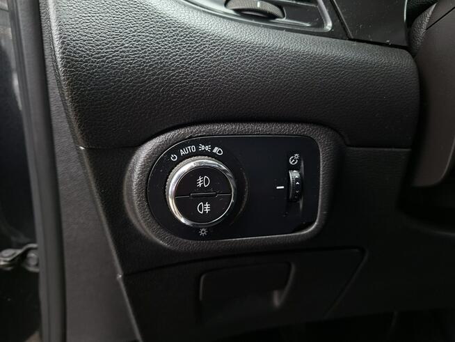 Opel Zafira Klimatronic 2-stref, Nawigacja, PDC 2x, Hak, 2 kpl. kół