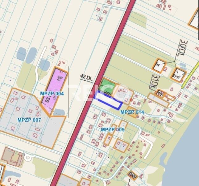 Działka 300m od rzeki, przy głównej drodze