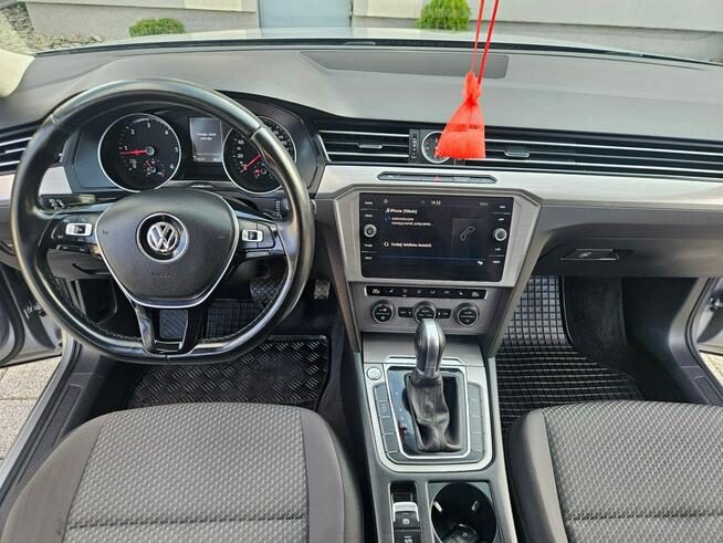 Volkswagen Passat 2.0 150 km klimatronik, tempomat, parktronik, navigacja Salon Polska