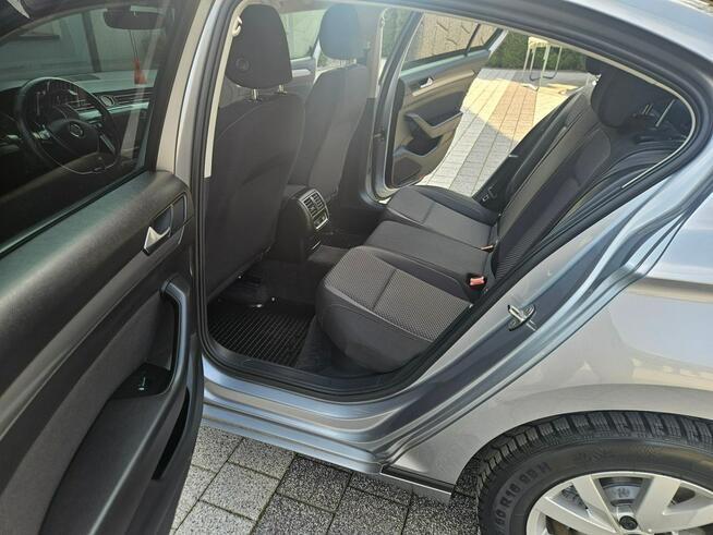 Volkswagen Passat 2.0 150 km klimatronik, tempomat, parktronik, navigacja Salon Polska