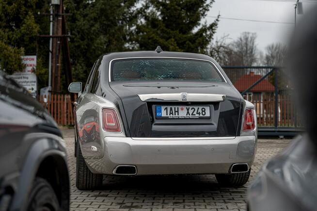 Rolls-Royce Phantom 6.7 V12 TwinTurbo 571KM / BeSpoke / Ikona / Jedyny w PL / Bezwypadkowy