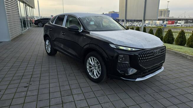 Audi Q3 e-hybrid 272 KM S tronic JASNA TAPICERKA