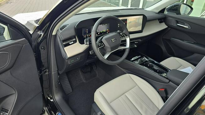 Audi Q3 e-hybrid 272 KM S tronic JASNA TAPICERKA