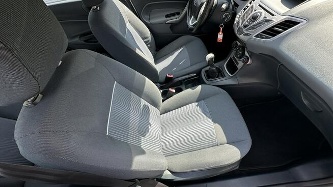 Ford Fiesta Benzyna Zarejestrowany Ubezpieczony