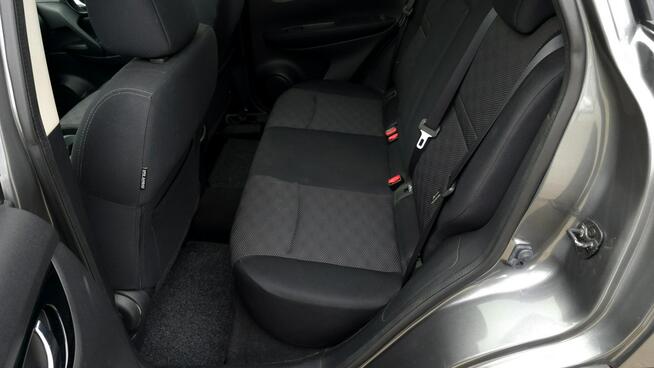 Nissan Qashqai panoramiczny dach, kamera cofania, czujniki parkowania, asystent lini
