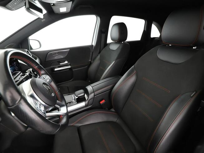 Mercedes B 250 PHEV automat full LED skóra/alcantara kamera i czujniki parkowania grz