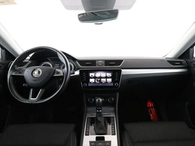 Škoda Superb full led automat fv23 niski przebieg navi kamera pdc