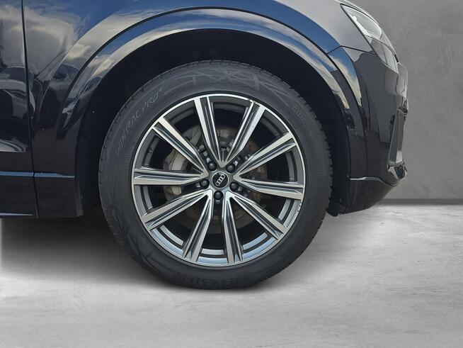 Audi Q8 LED_Pneumatyka_Alcantara_ACC_S line_Asystenci_SoundSystem_PamięćFotela