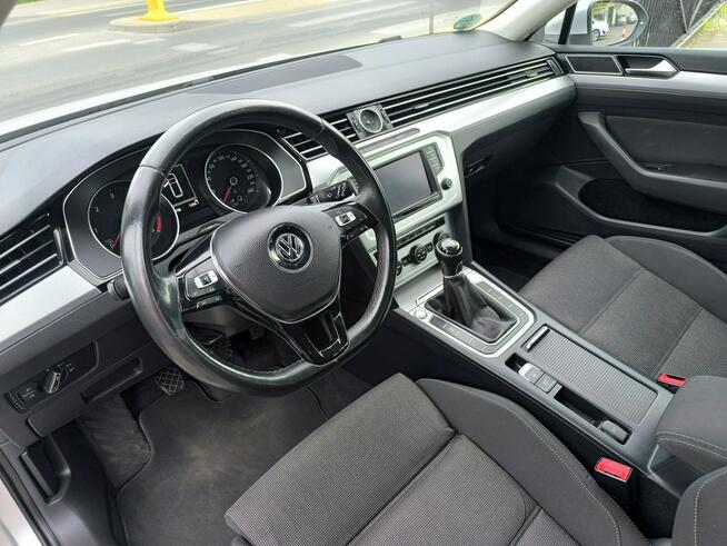 Volkswagen Passat 2.0TDI 150KM Klimatronic Navi Full LED