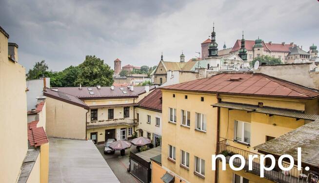 Mieszkanie z osobną sypialnią, jasną kuchnia, widokiem na Wawel, Stradomska