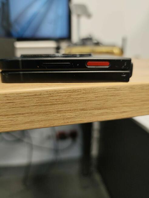 Sprzedam Nubia Flip 20/256 g na gwarancji