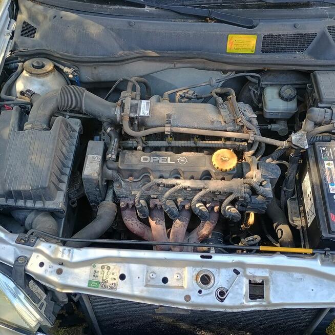 Czesci Opel Astra 1.6 benzyna 8V kod lak Z157