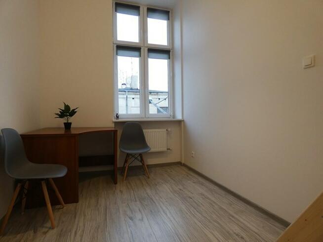 Lipowa 27, Śródmieście,przytulny pokój z antresolą