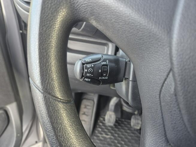 Opel Vivaro Brygadówka 2.0 diesel 144KM