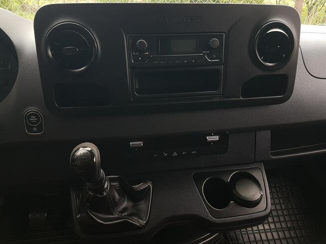 Mercedes Sprinter 8EP KONTENER 4,22x2,15x2,30 KLIMA 314CDI MANUAL 6-BIEGÓW KRAJOWY