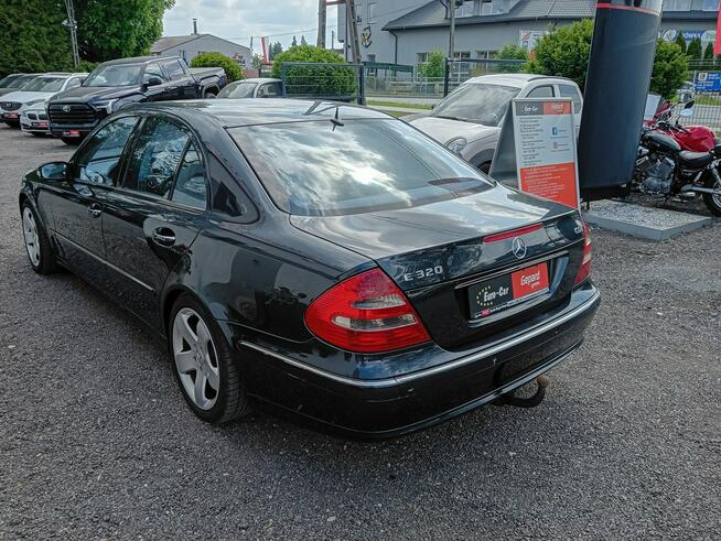 Mercedes E 320