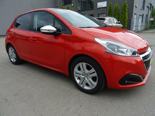 Peugeot 208 1.2 82KM Style, krajowy, niski udokumentowany przebieg.