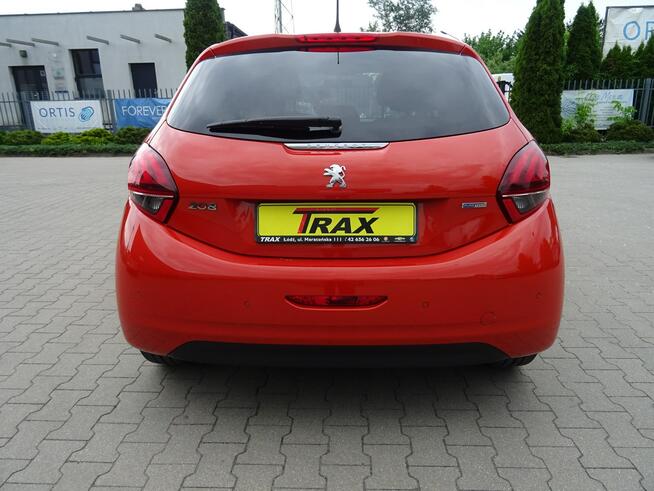 Peugeot 208 1.2 82KM Style, krajowy, niski udokumentowany przebieg.