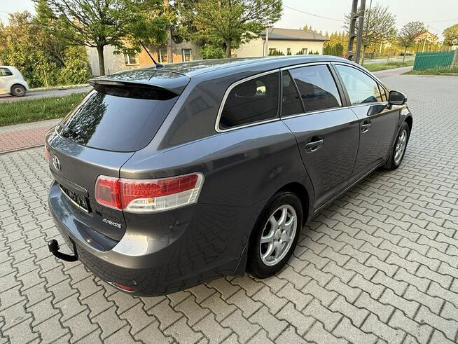 Toyota Avensis 2.0B 2011r Climatronic Automat Alufelgi Serwis Hak!