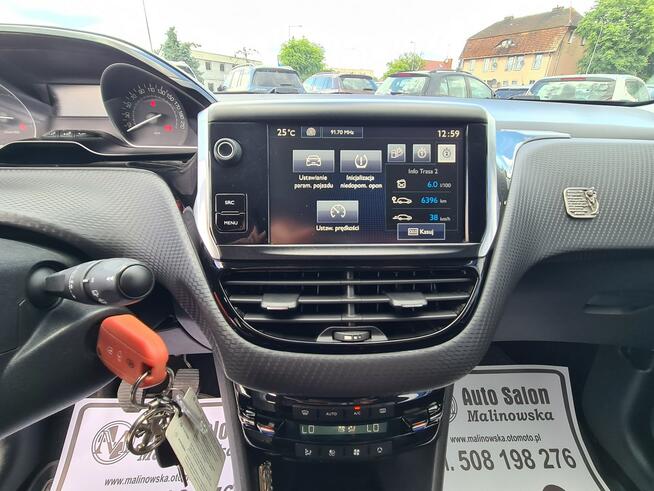 Peugeot 2008 Navi PDC Klimatronik Led Grip Control Tempomat Halogeny Komputer Alu