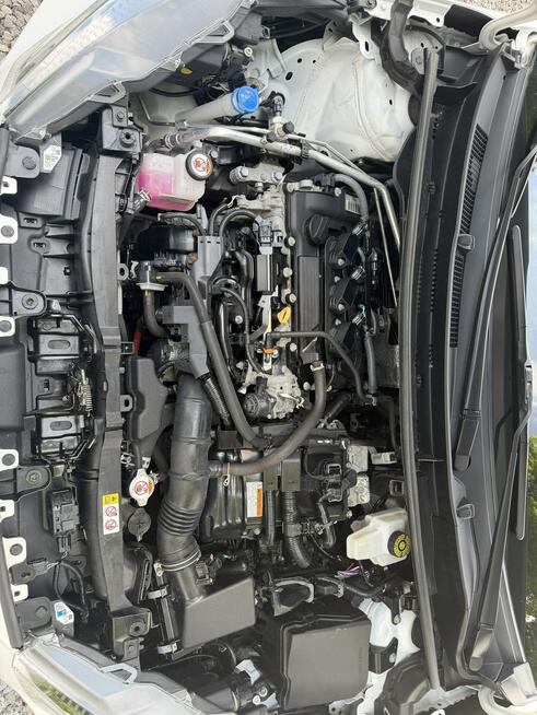 Toyota Yaris 1.5HSD 125KM Bezwypadkowy Oryginalny lakier Serwisowany