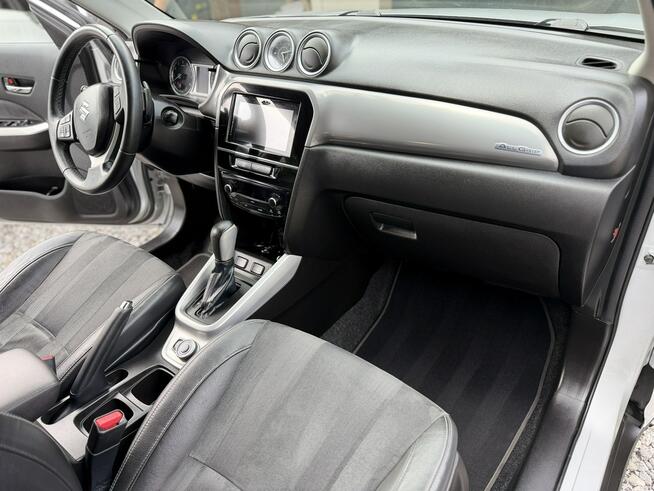 Suzuki Vitara 1,6 i4X4. allgrip skora radar kamera LED