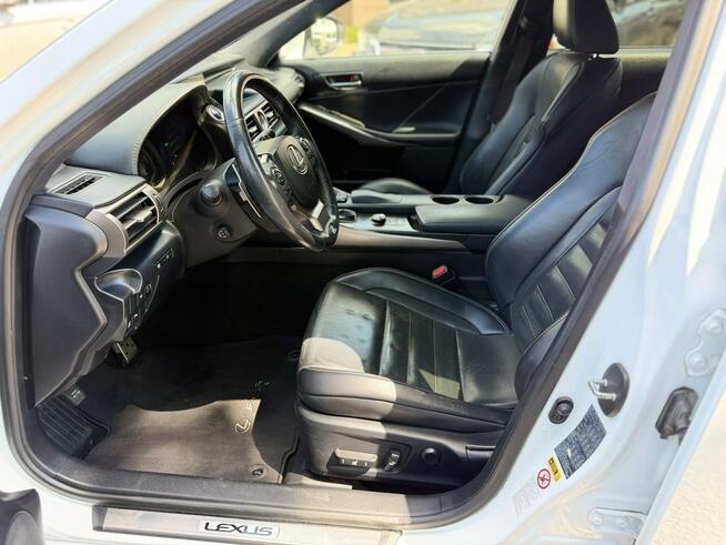 Lexus IS 300h 2.5 hybryda F-Sport navi kamera skóra