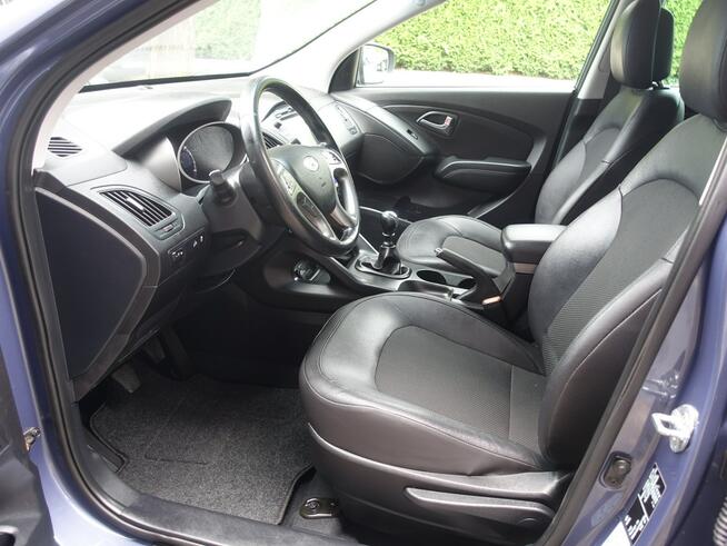 Hyundai ix35 1,6i Navi Alu Ledy Klimatronik Półskóra Serwisa ASO VIP Gwarancja