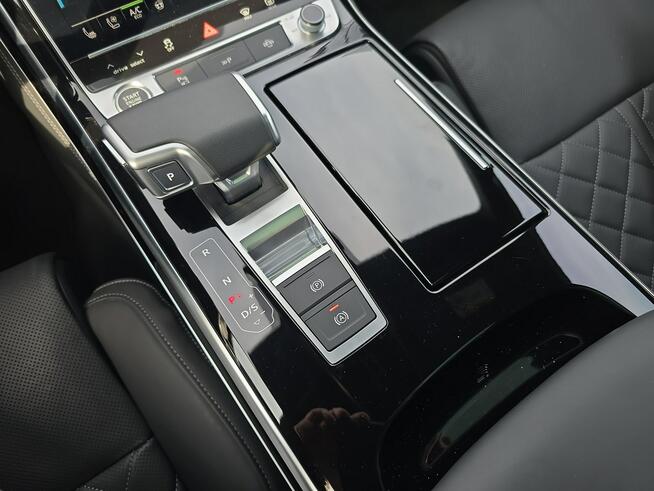 Audi A8 Lang_OśSkrętna_Masaże_Wentylacja_HeadUp_Panorama_B&O_Webasto_Dociągi_