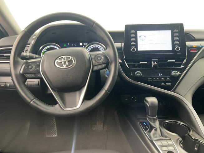 Toyota Camry 2.5 Hybrid Comfort CVT Sedan