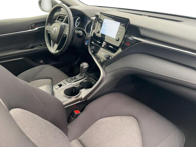 Toyota Camry 2.5 Hybrid Comfort CVT Sedan
