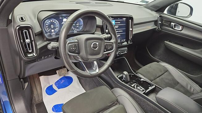Volvo XC 40 T5 Plug-In Hybrid R-Design aut ! Z Polskiego Salonu ! Faktura Vat !
