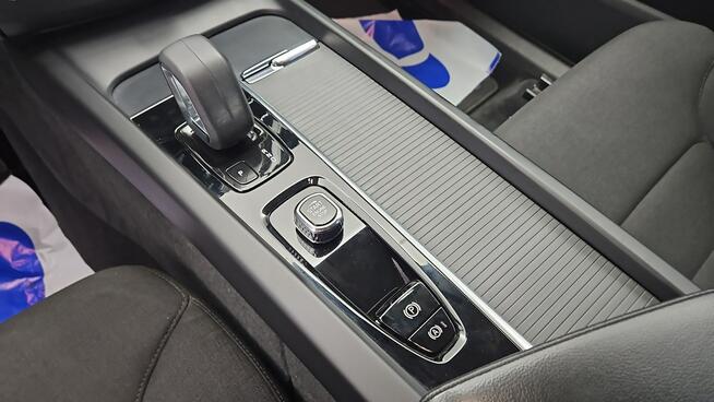 Volvo XC 60 B4 D Core aut ! Z Polskiego Salonu ! Faktura Vat !