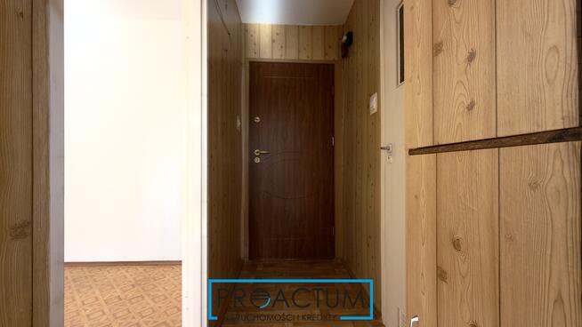 28,10 m2 Kawalerka, 1 piętro, balkon, Szkolna!
