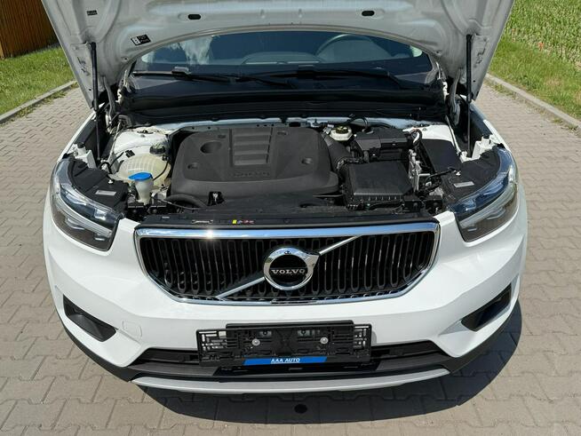 Volvo XC 40 Momentum*KameraCofania*Led*OryginalnyPrzebieg*Climatronic*Zadbany*FV23
