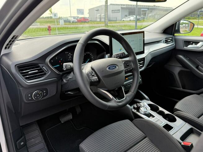 Ford Focus Titanium*Lift*Automat*Led*Kamera*GrzaneFotele*Navi*NiskiPrzebieg*FV23%
