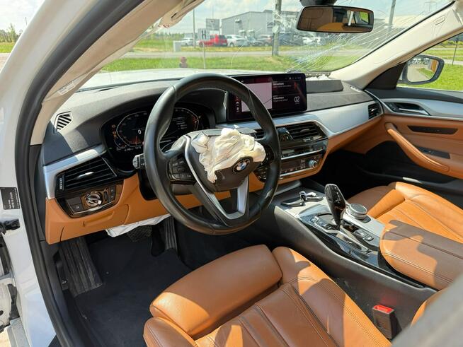 BMW 520 LuxuryLine*Laser*Panorama*Pneumatyka*HeadUp*Kamera*NiskiPrzebieg*FV23%