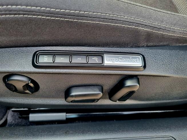 Volkswagen Passat Serwis Navi Parktronic Climatronic ACC Bluetooth Gwarancja!