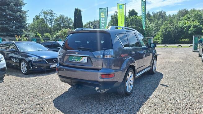 Mitsubishi Outlander AWD, ksenony, PDC