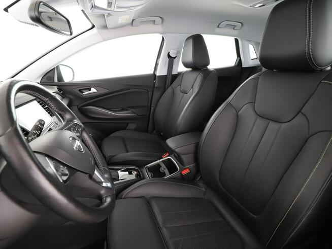 Opel Grandland X skóra, automat, led, grzane fotele + kanapa, pdc, 2 strefowa klima