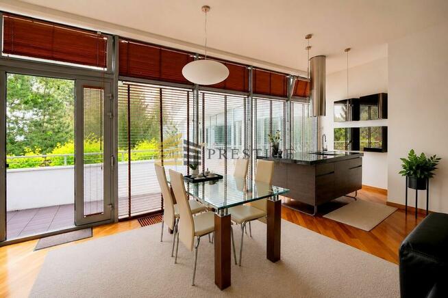 Apartment with Green Terrace& Pool& Gym& Consierge