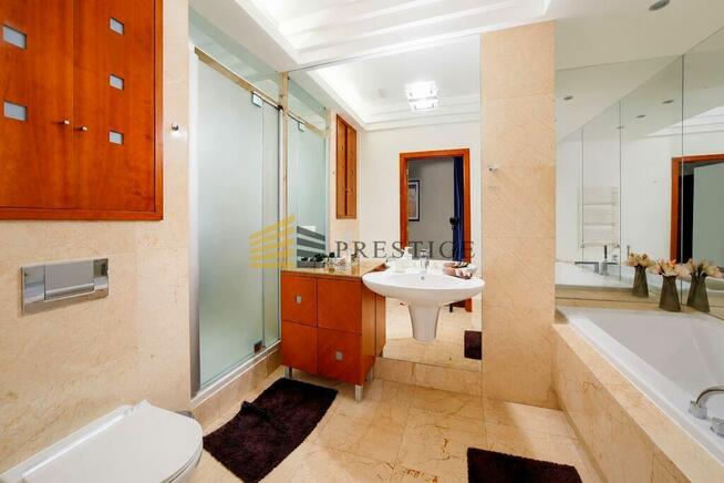Apartment with Green Terrace& Pool& Gym& Consierge