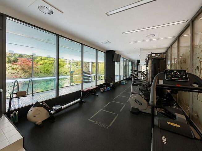 Apartment with Green Terrace& Pool& Gym& Consierge