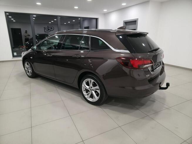 Opel Astra Bogate wyposażenie / Roczna gwarancja w cenie / wzorowy stan