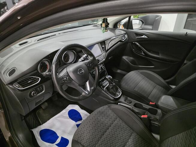 Opel Astra Bogate wyposażenie / Roczna gwarancja w cenie / wzorowy stan
